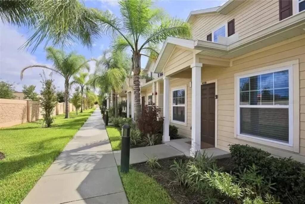 Super Comfy And Spacious 3 Bedroom 10 Minutes From Disney, With Major Shopping 4 Minutes Away Kissimmee Eksteriør billede